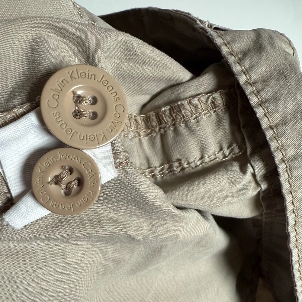 CALVIN KLEIN 8 Khaki Cargo Cotton Adjustable Capri Pants Shorts Size 8 - Picture 13 of 15